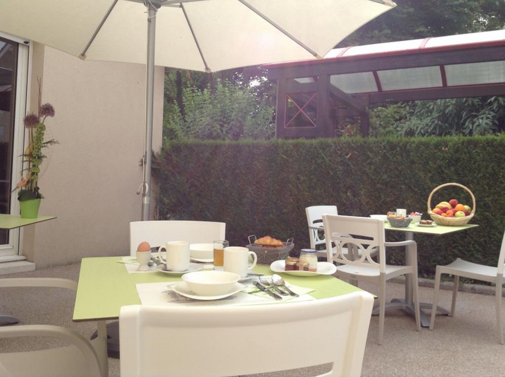 Citadines Geneve Ferney Voltaire Aparthotel Exterior photo