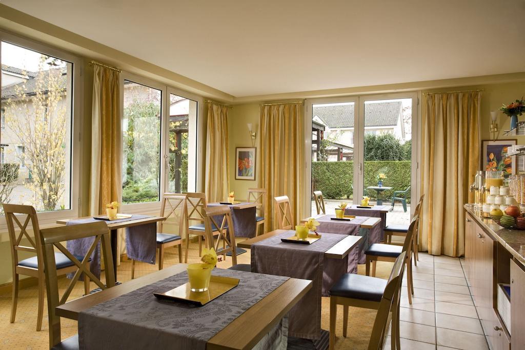 Citadines Geneve Ferney Voltaire Aparthotel Restaurant photo